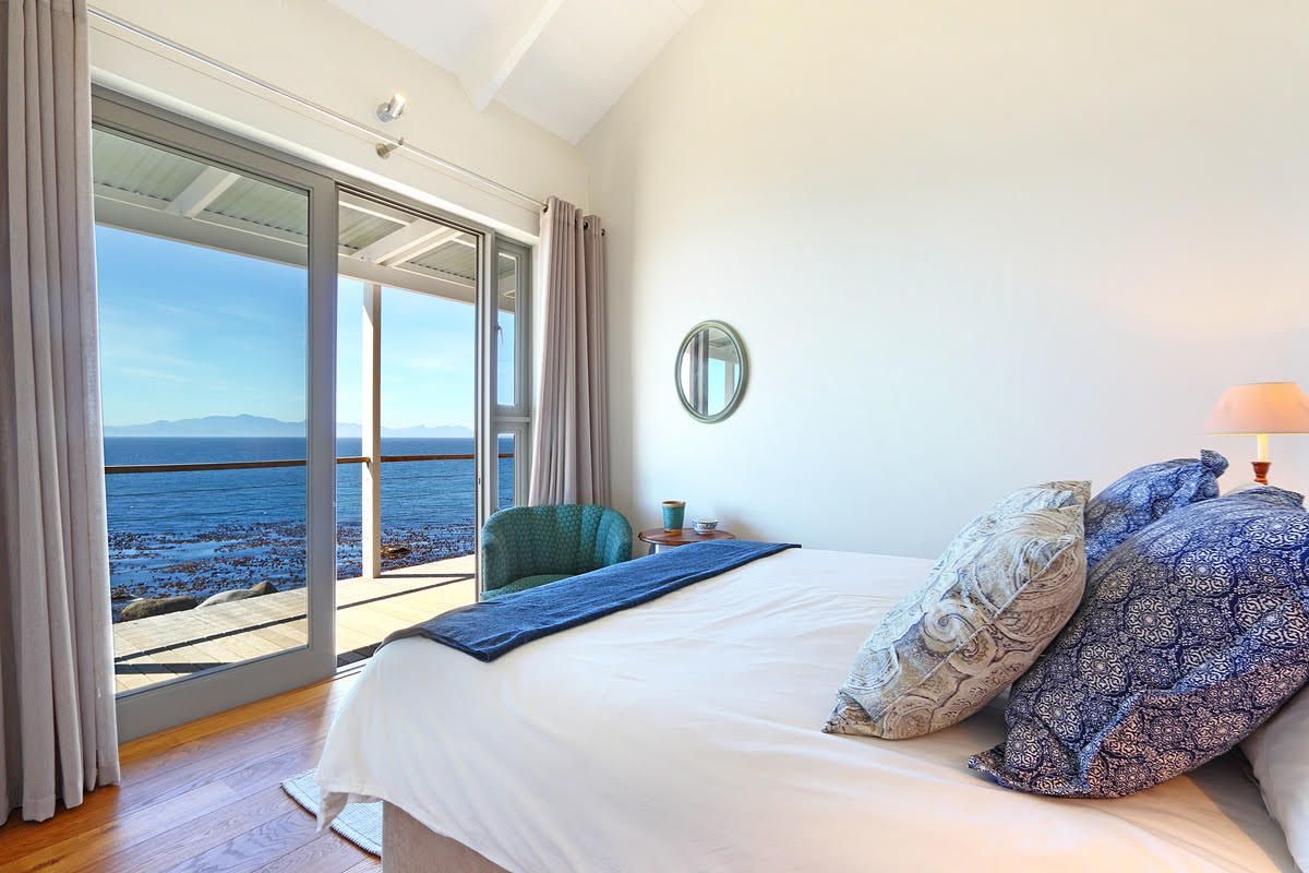 Luxury Simonstown Castle Rock Self Catering Accommodation