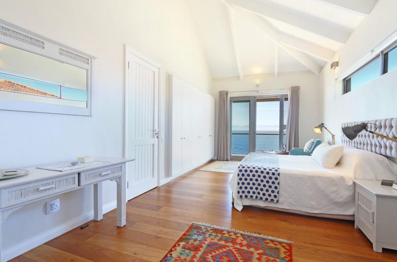 Luxury Simonstown Castle Rock Self Catering Accommodation