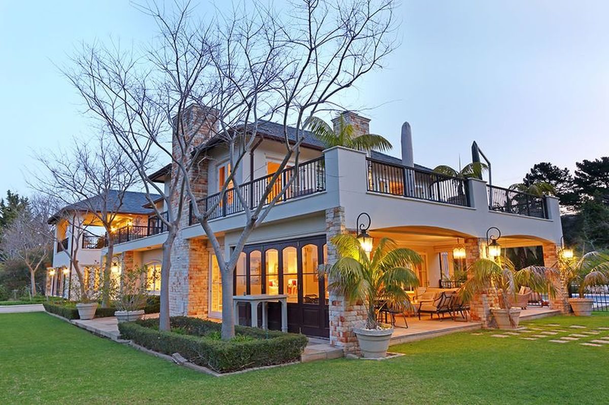 Large Five Star Cape Town Villa in Constantia