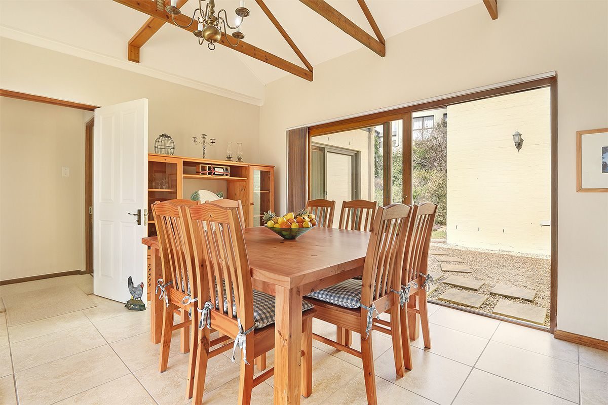 Secure Estate NoordHoek Two Bedroom Holiday Home