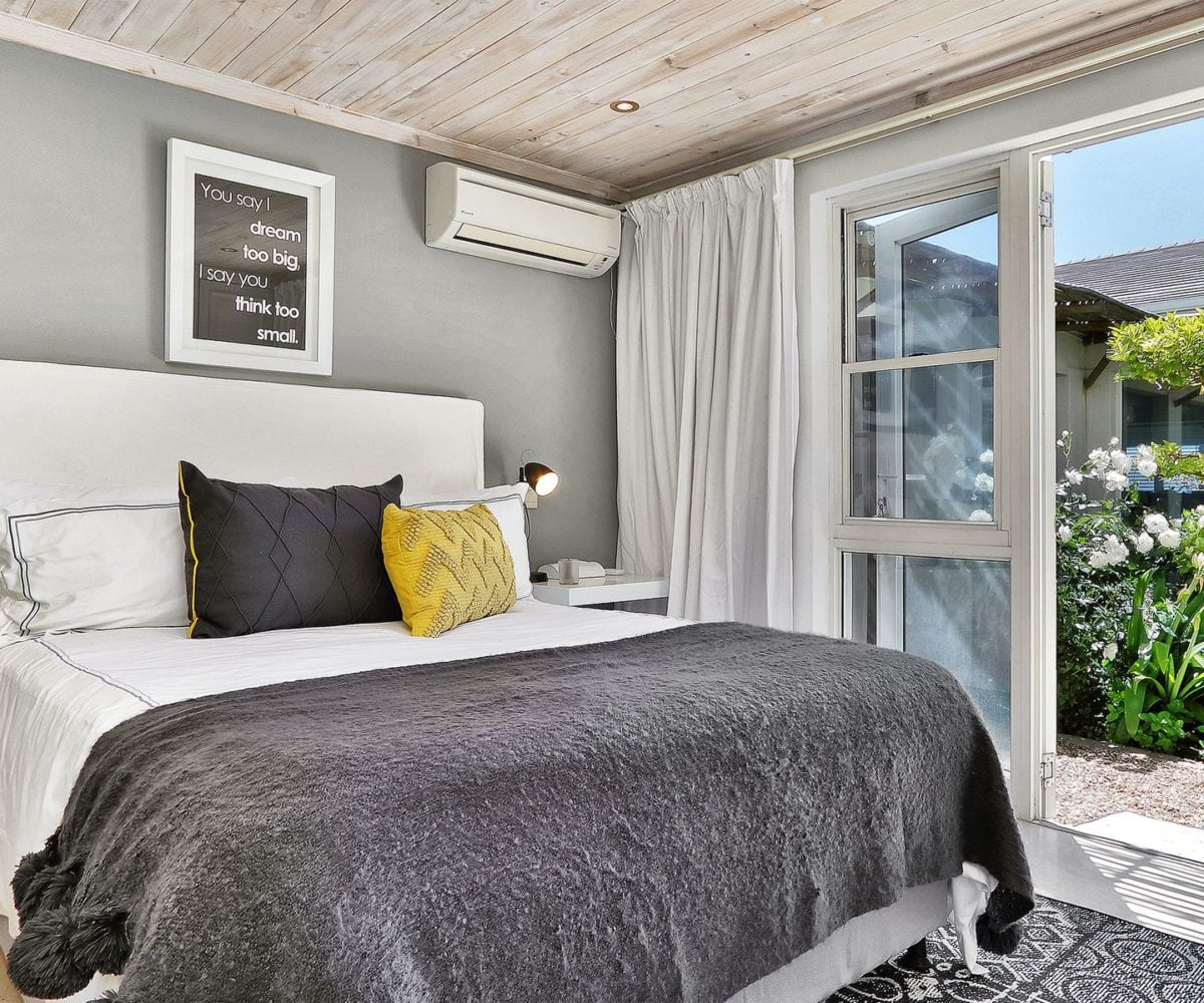 4 Bedroom Luxury Self-Catering Accommodation Simonstown Cape Town