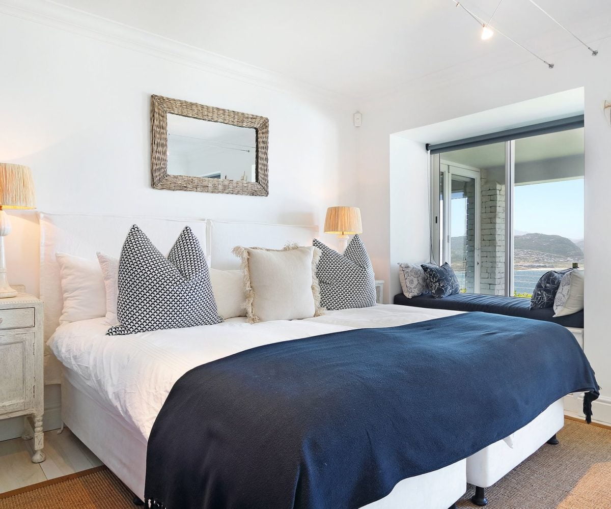 4 Bedroom Luxury Self-Catering Accommodation Simonstown Cape Town